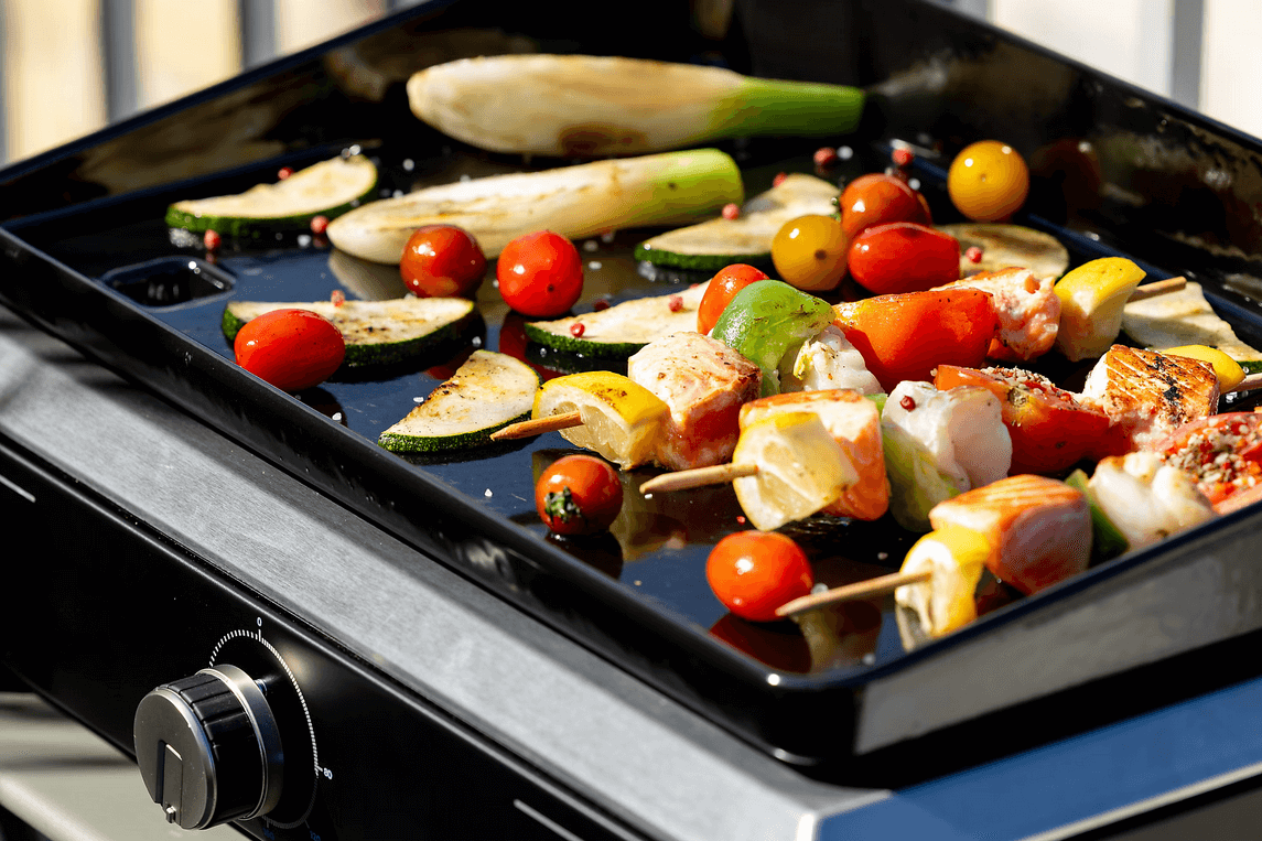 Plancha éléctrique design par La Cime. Appareil de cuisson électrique pour cuisine extérieure.